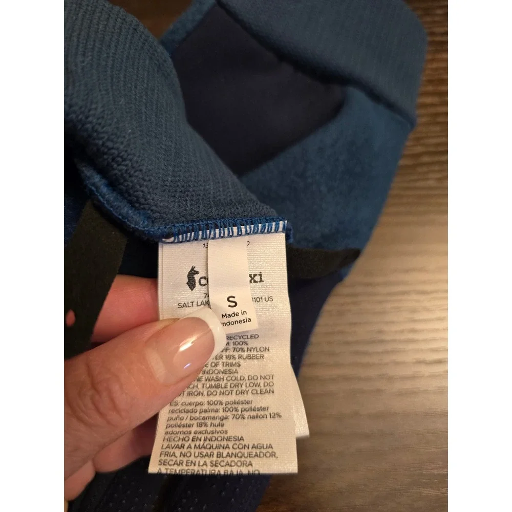 Cotopaxi Fleece Tech Gloves Navy Blue Striped Touchscreen Compatible Small